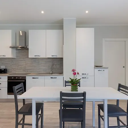 펜션 Casa Noce With Pool Vezzo