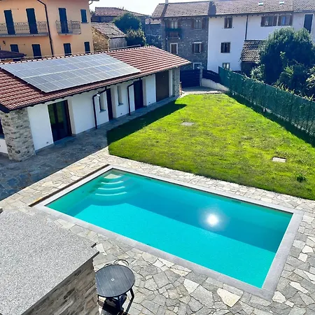 Casa Noce With Pool 펜션 Vezzo